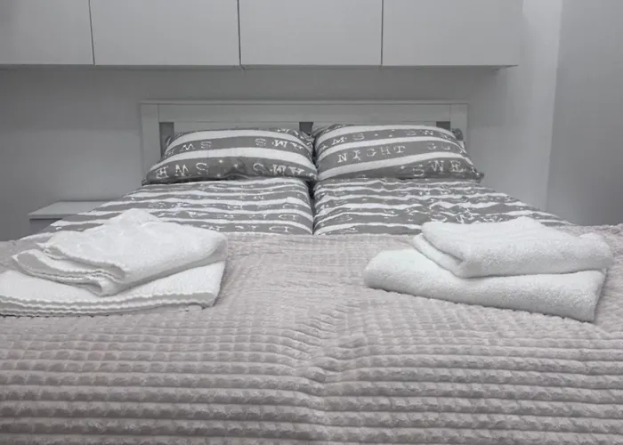 Lux Room